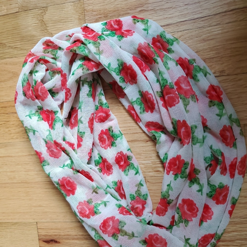 3 Scarf Bundle - Picture 2 of 4